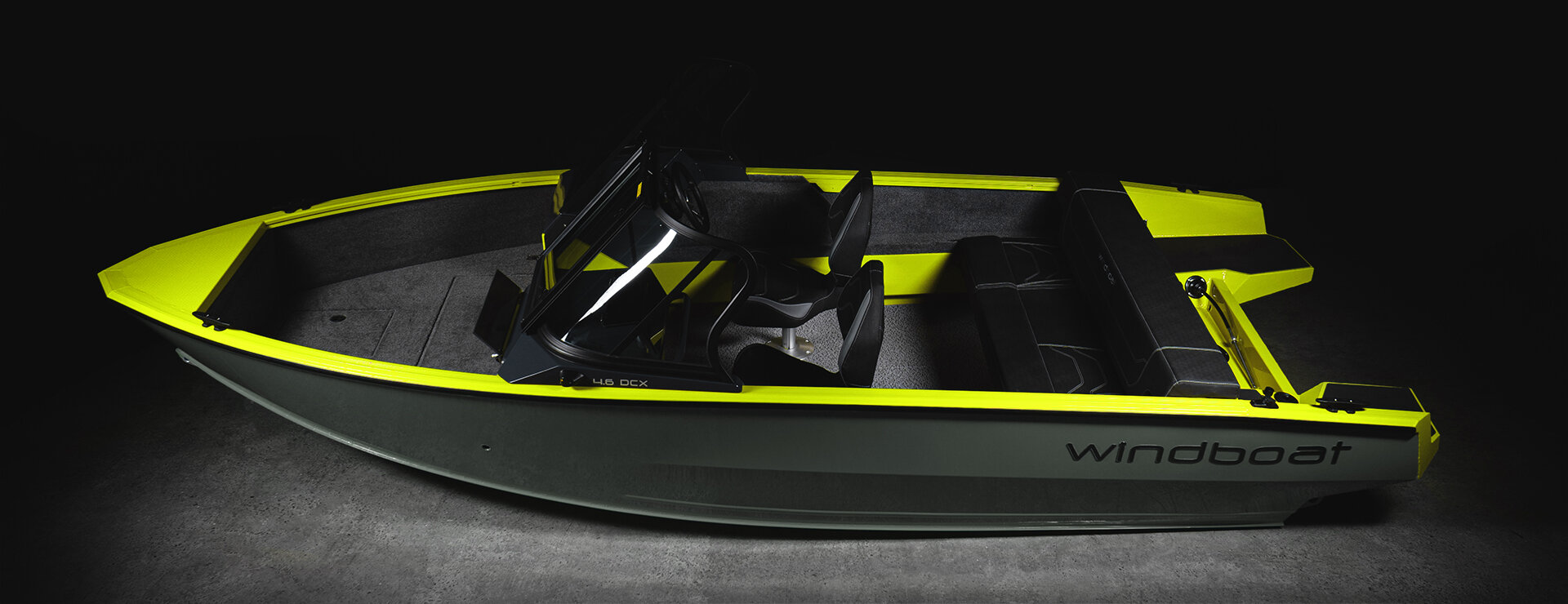 Windboat 4.6 DCX